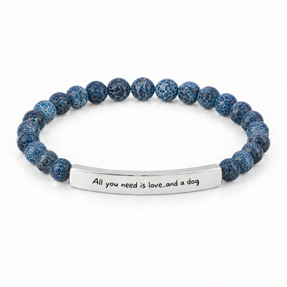 「All You Need Is Love and a Dog」メッセージブレスレット（オーシャン）